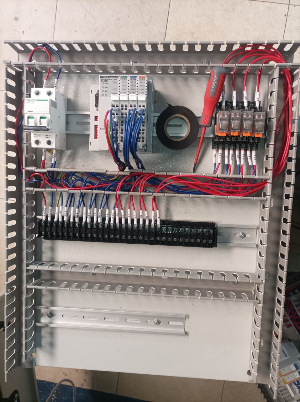 Battery Charger, PT Karsa Surya Indonesia